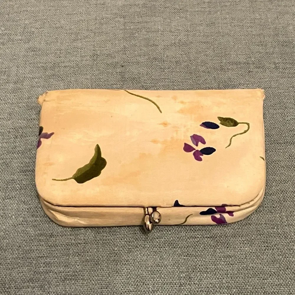 Travel Sized Sewing Kit